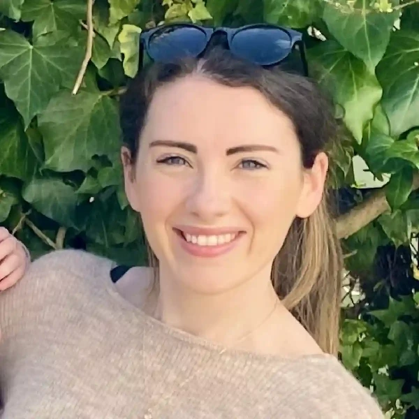 Dr Laura Cattermole