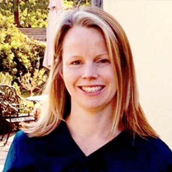 Dr Esther Gray